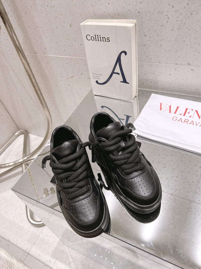 Valentino Women's Men's one Stud XL Trainer in Nappa Leather V54891
