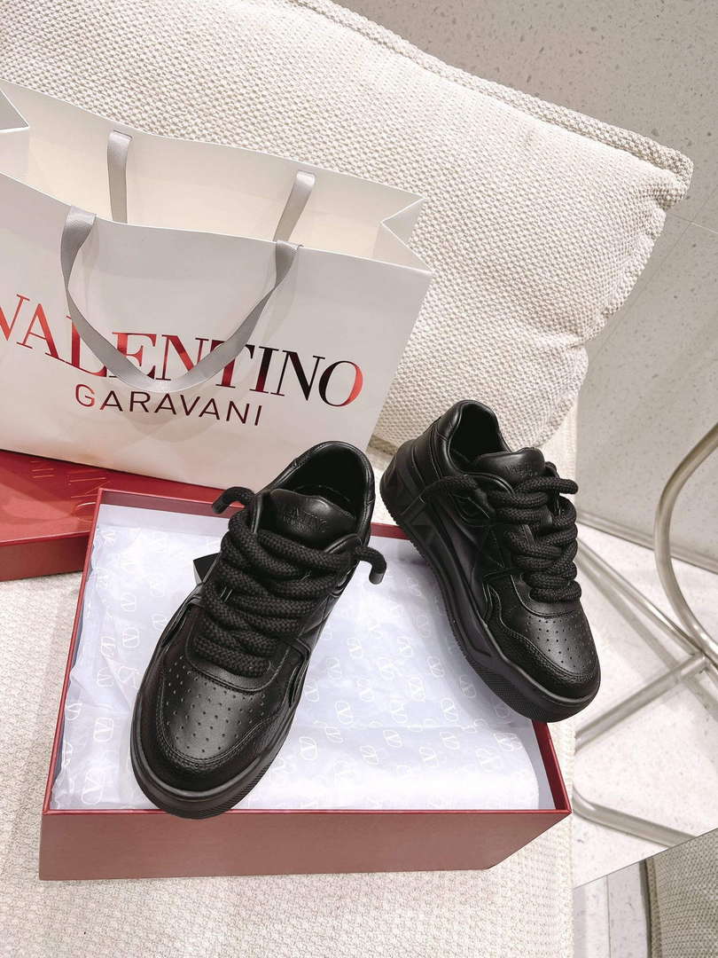 Valentino Women's Men's one Stud XL Trainer in Nappa Leather V54891