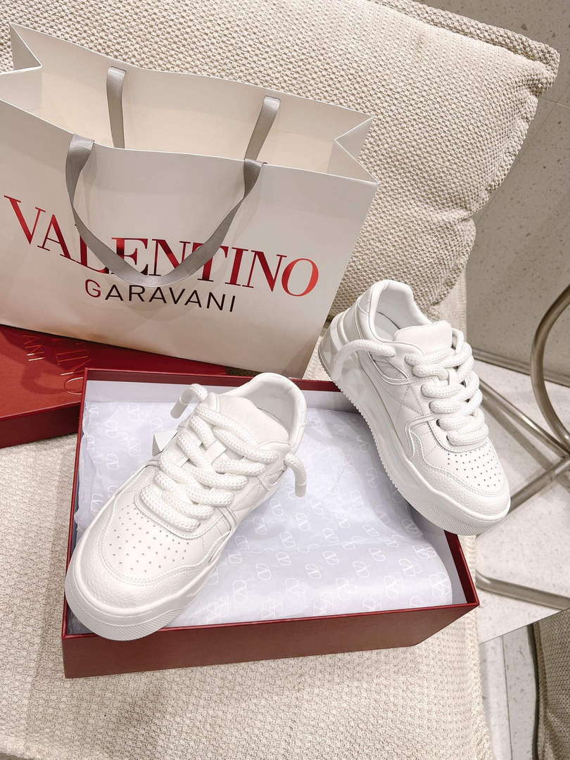 Valentino Women's Men's one Stud XL Trainer in Nappa Leather V54892 - US 4=Euro 35 - View 5