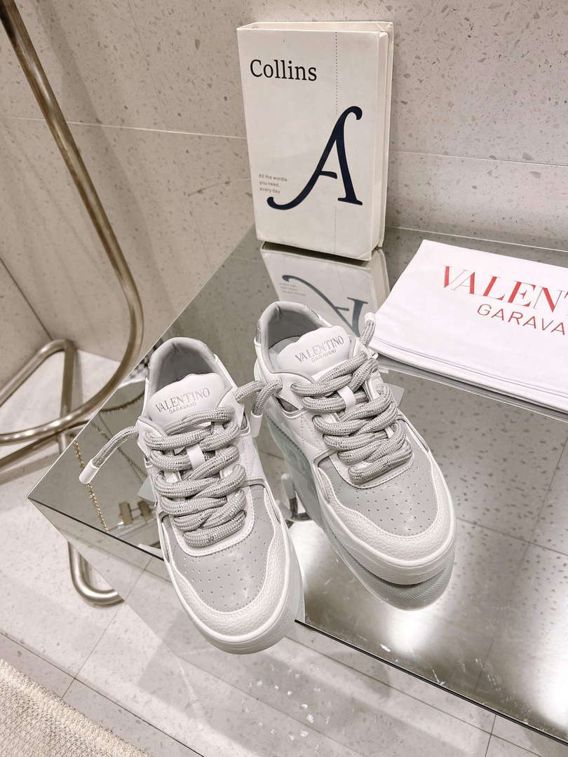 Valentino Women's Men's one Stud XL Trainer in Nappa Leather V54893