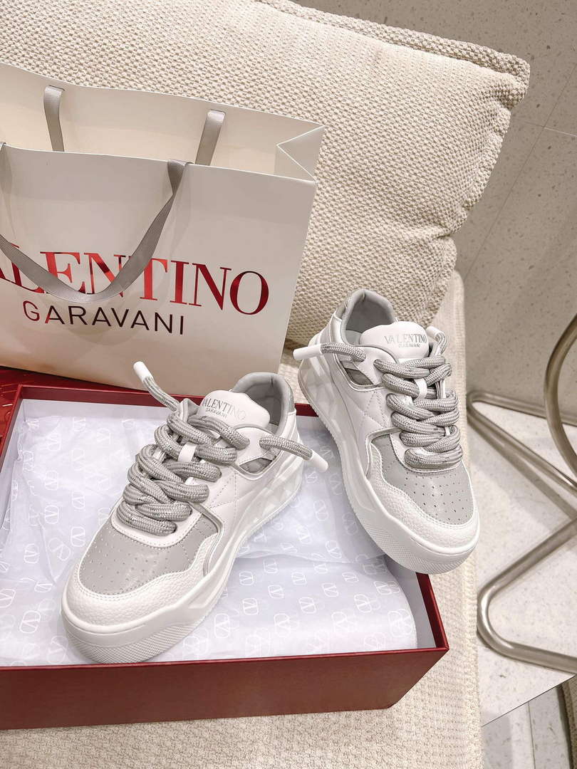 Valentino Women's Men's one Stud XL Trainer in Nappa Leather V54893