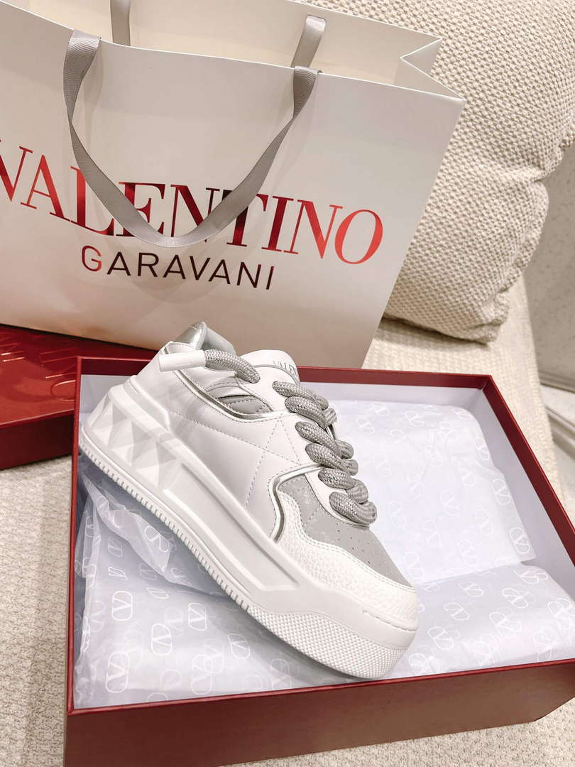 Valentino Women's Men's one Stud XL Trainer in Nappa Leather V54893