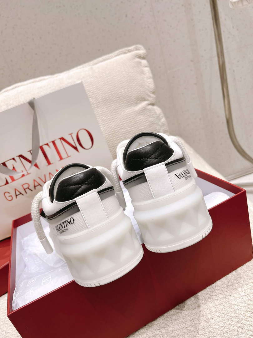 Valentino Women's Men's one Stud XL Trainer in Nappa Leather V54895