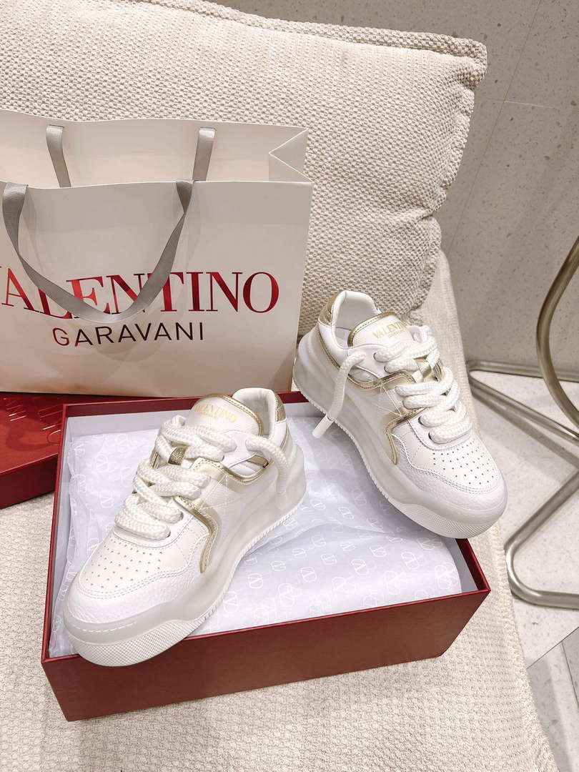 Valentino Women's Men's one Stud XL Trainer in Nappa Leather V54896 - US 4=Euro 35 - View 5