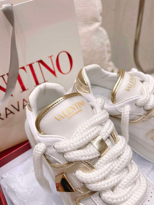 Valentino Women's Men's one Stud XL Trainer in Nappa Leather V54896 - US 4=Euro 35 - View 9