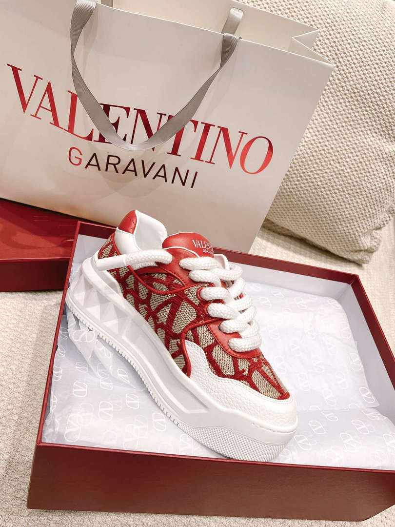 Valentino Women's Men's one Stud XL Trainer in Nappa Leather V54899