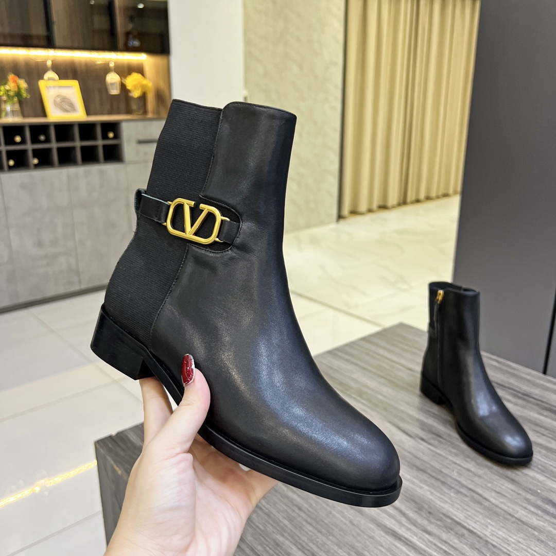 Valentino Women's Shoes 1W2S0CT1PYH0NO Vlogo Signature Calfskin Ankle Boot 194612