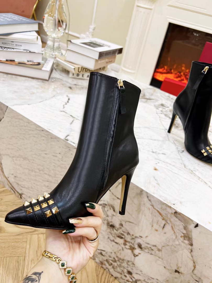 Valentino Women's Shoes Rockstud Short Boot 188664