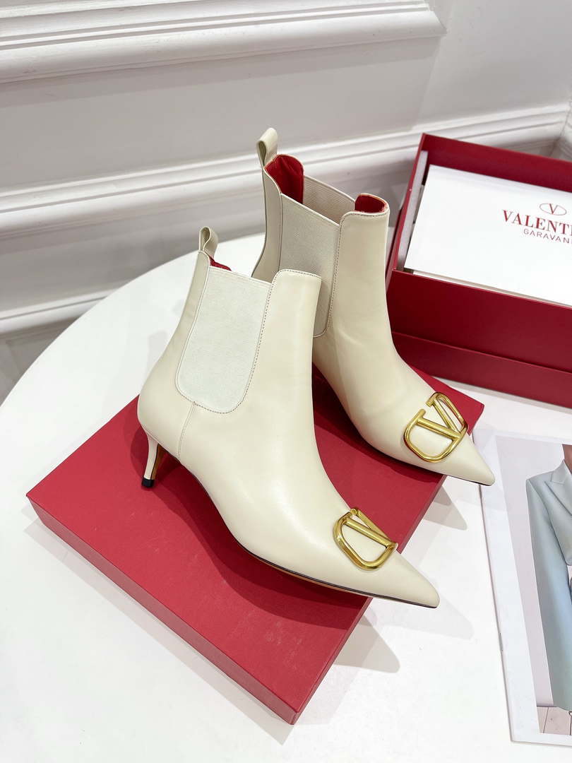 Valentino Women's Shoes Vlogo Signature Short Boot 153668