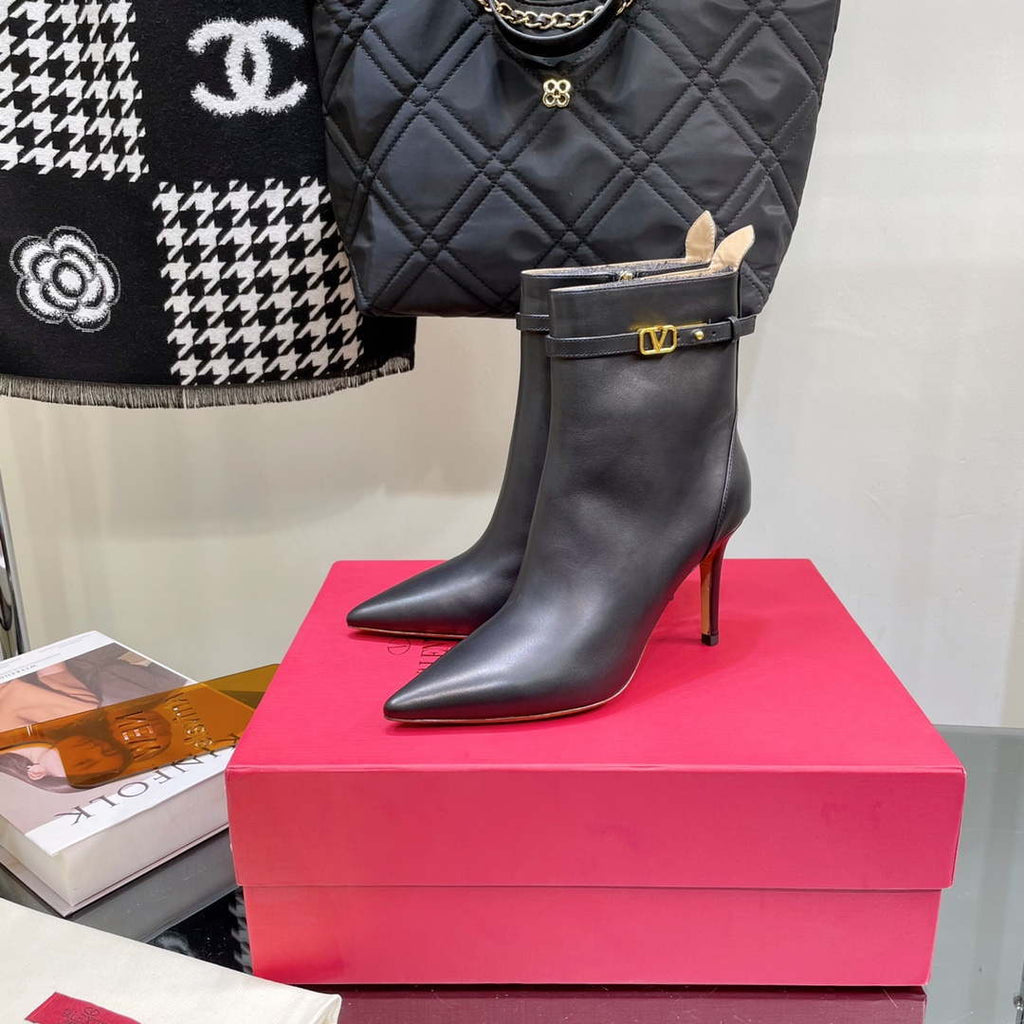 Valentino Women's Shoes Vlogo Signature Short Boot 191422