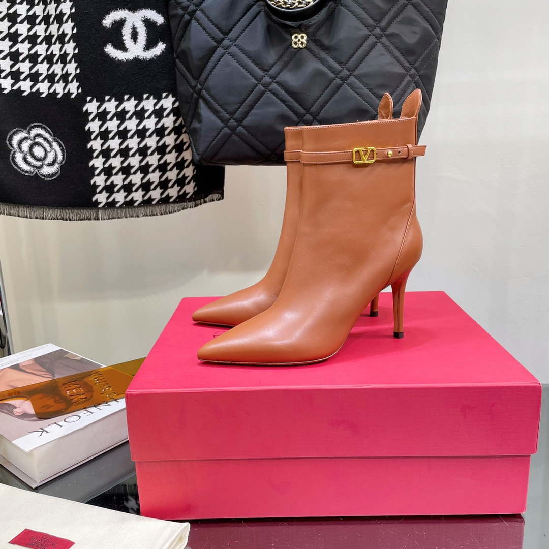 Valentino Women's Shoes Vlogo Signature Short Boot 191423