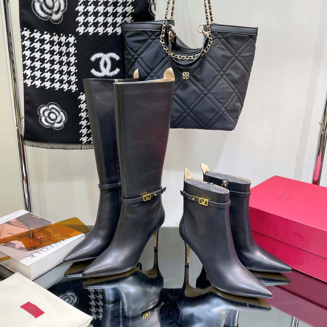 Valentino Women's Shoes Vlogo Signature High Boot 191427