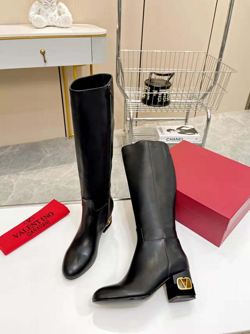Valentino Women's Shoes WS0EU9PWK_0NO Garvani Heritage Calfskin Boot 192929