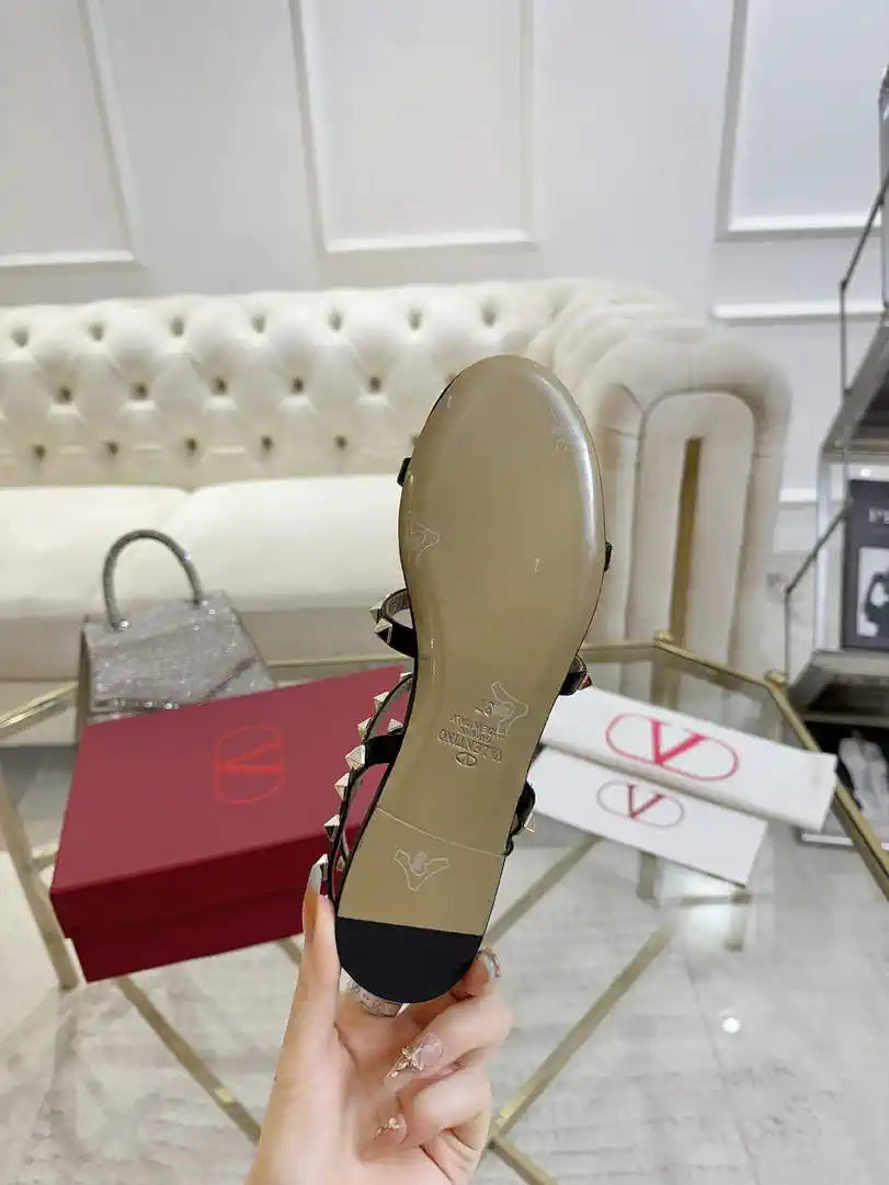 Valentino WS0A05VOD Rockstud Flat Calfskin Sandal With Straps V98901