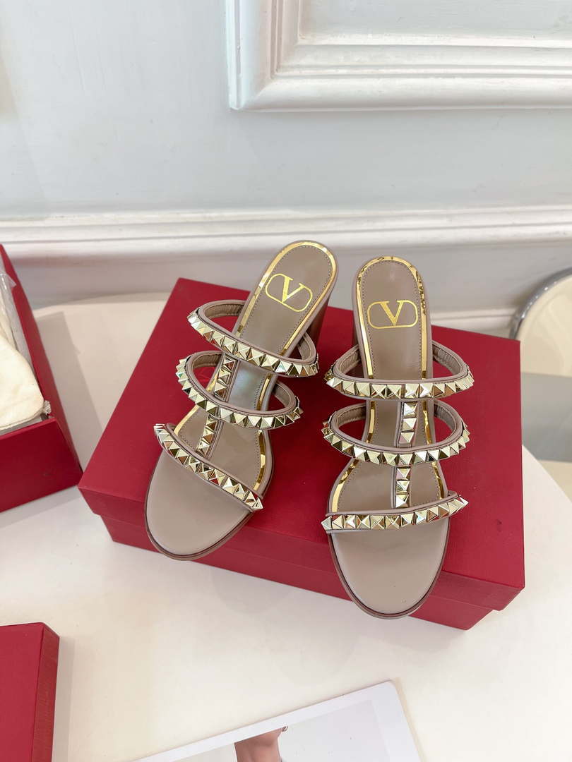 Valentino WS0C47VOD Rockstud Calfskin Leather Slide Sandal 90MM V98864 - 60MM / US 4=Euro 35 - View 1