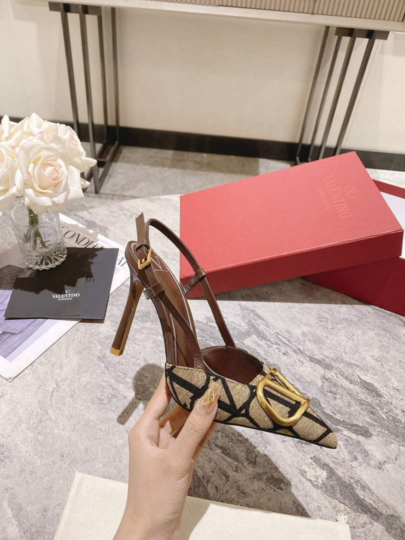 Valentino WS0R01EBH Signature pump toile iconographe V75485
