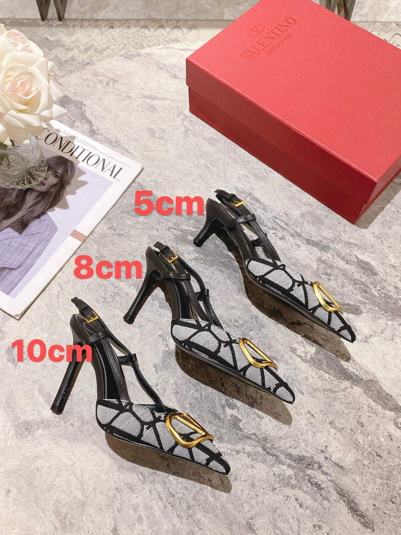 Valentino WS0R01EBH Signature pump toile iconographe V75487 - 35 / 5 cm - View 1