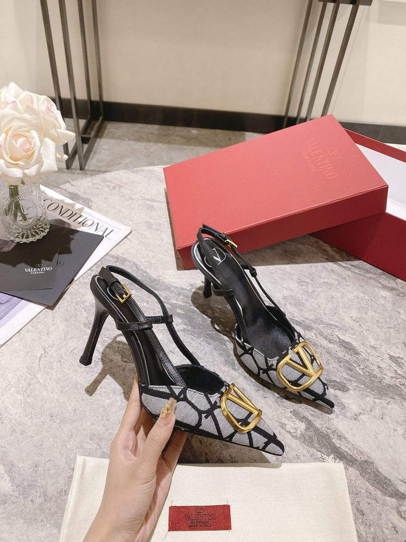 Valentino WS0R01EBH Signature pump toile iconographe V75487