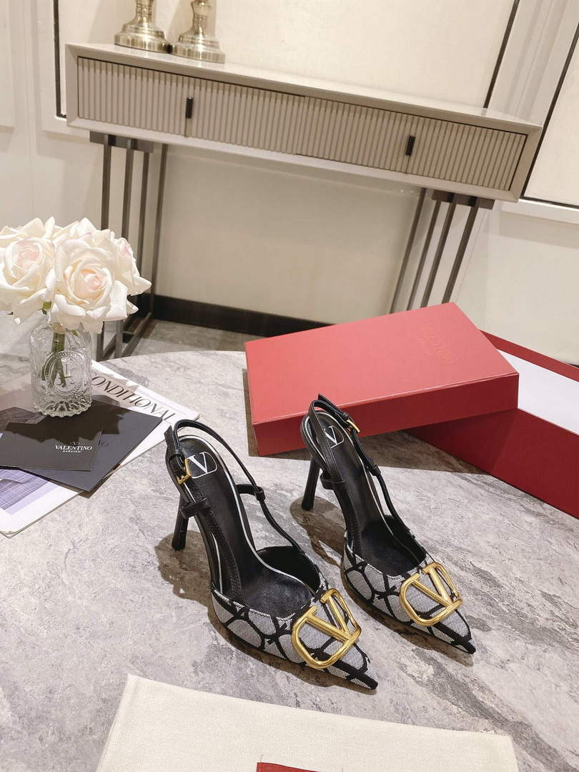 Valentino WS0R01EBH Signature pump toile iconographe V75487