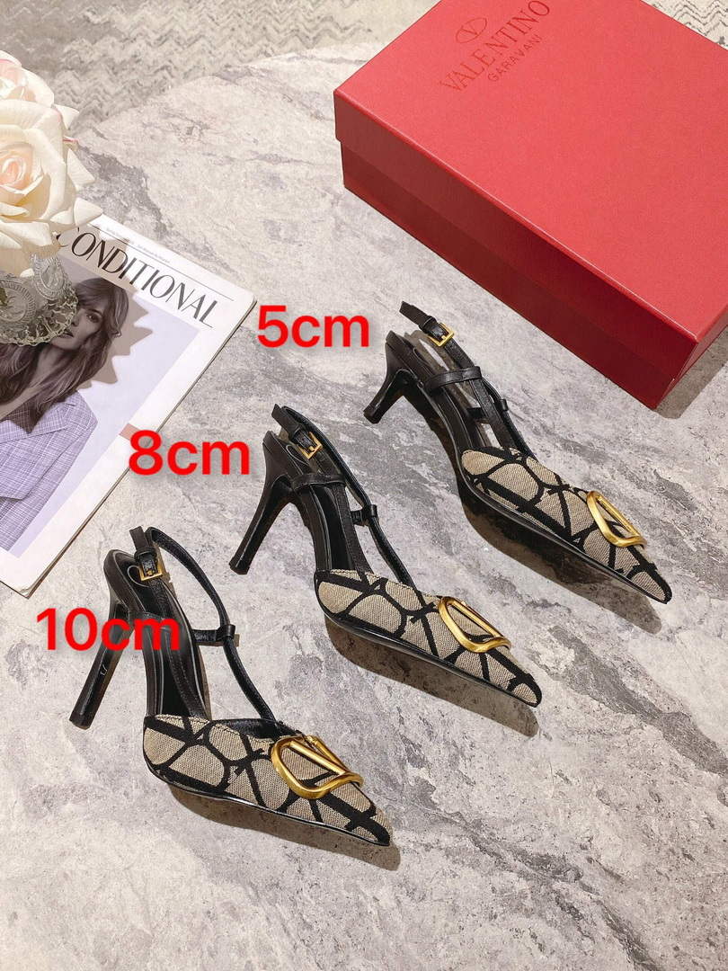 Valentino WS0R01EBH Signature pump toile iconographe V75488 - 35 / 5 cm - View 1