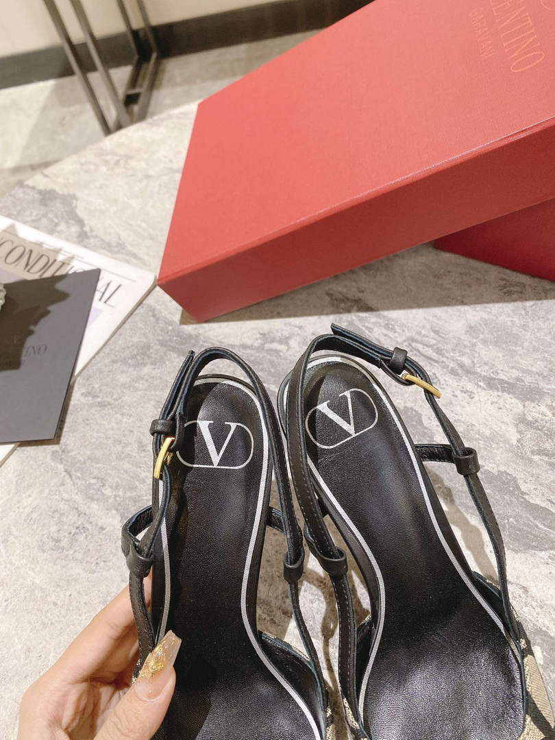 Valentino WS0R01EBH Signature pump toile iconographe V75488