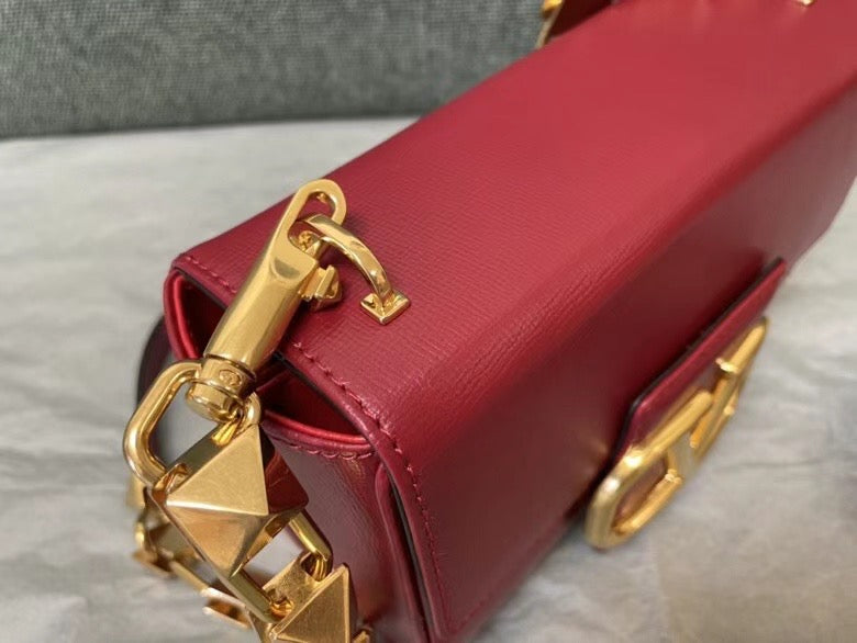 Valentino XW2B0J96 Stud Sign Grainy Calfskin Shoulder Bag Wine Red