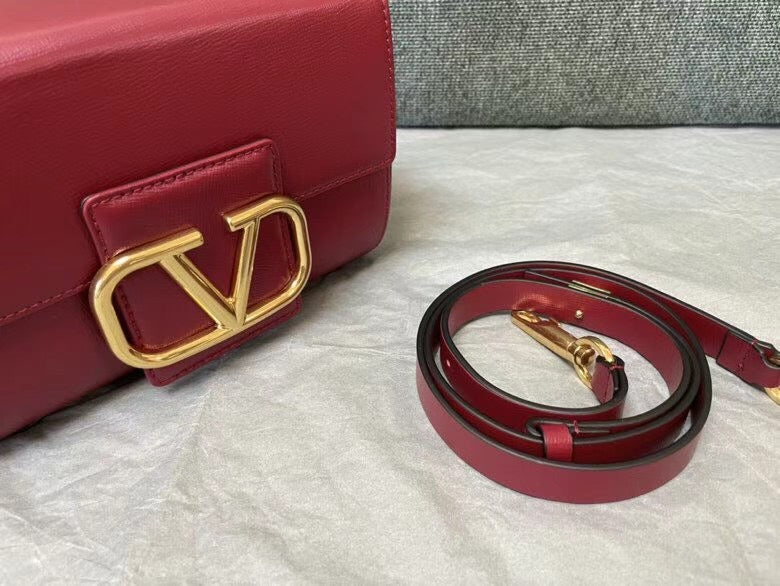 Valentino XW2B0J96 Stud Sign Grainy Calfskin Shoulder Bag Wine Red