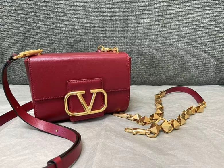 Valentino XW2B0J96 Stud Sign Grainy Calfskin Shoulder Bag Wine Red
