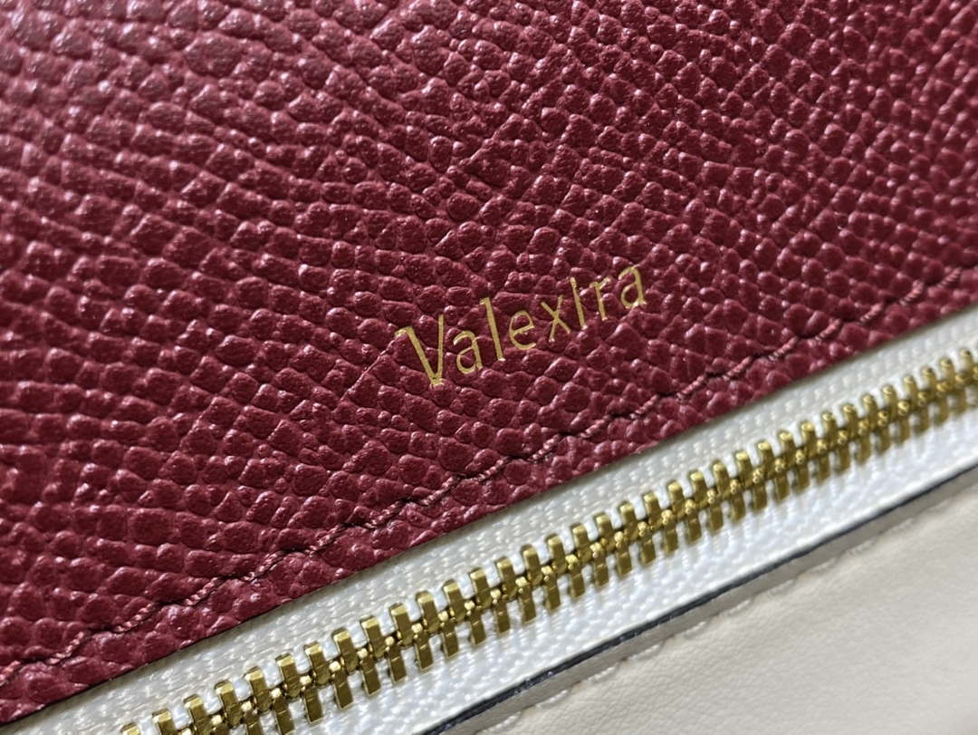 Valextra WBES0056028 Iside Top Handle Medium Bag Wine Red