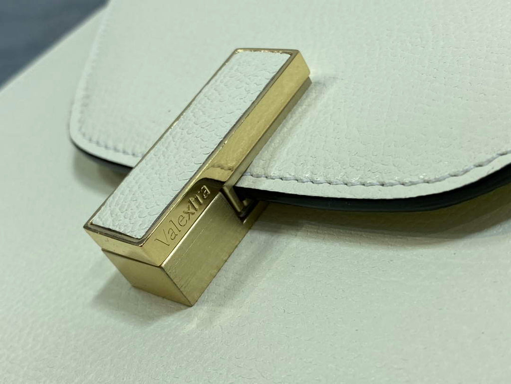 Valextra WBES0056028 Iside Top Handle Medium Bag White