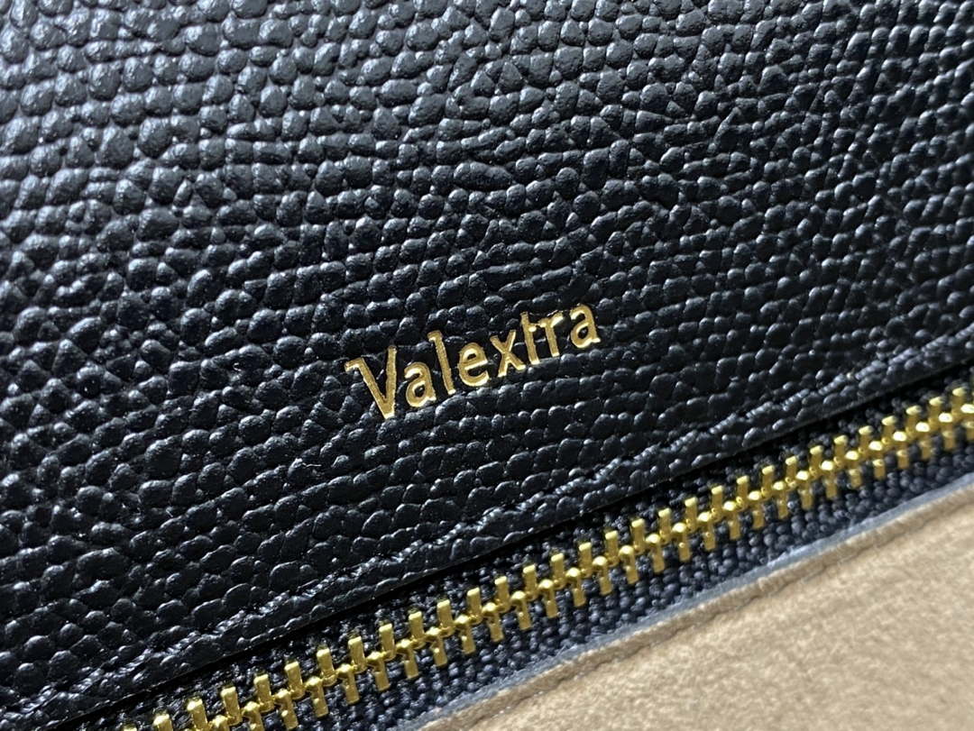 Valextra WBES0056028 Iside Top Handle Medium Bag White & Black