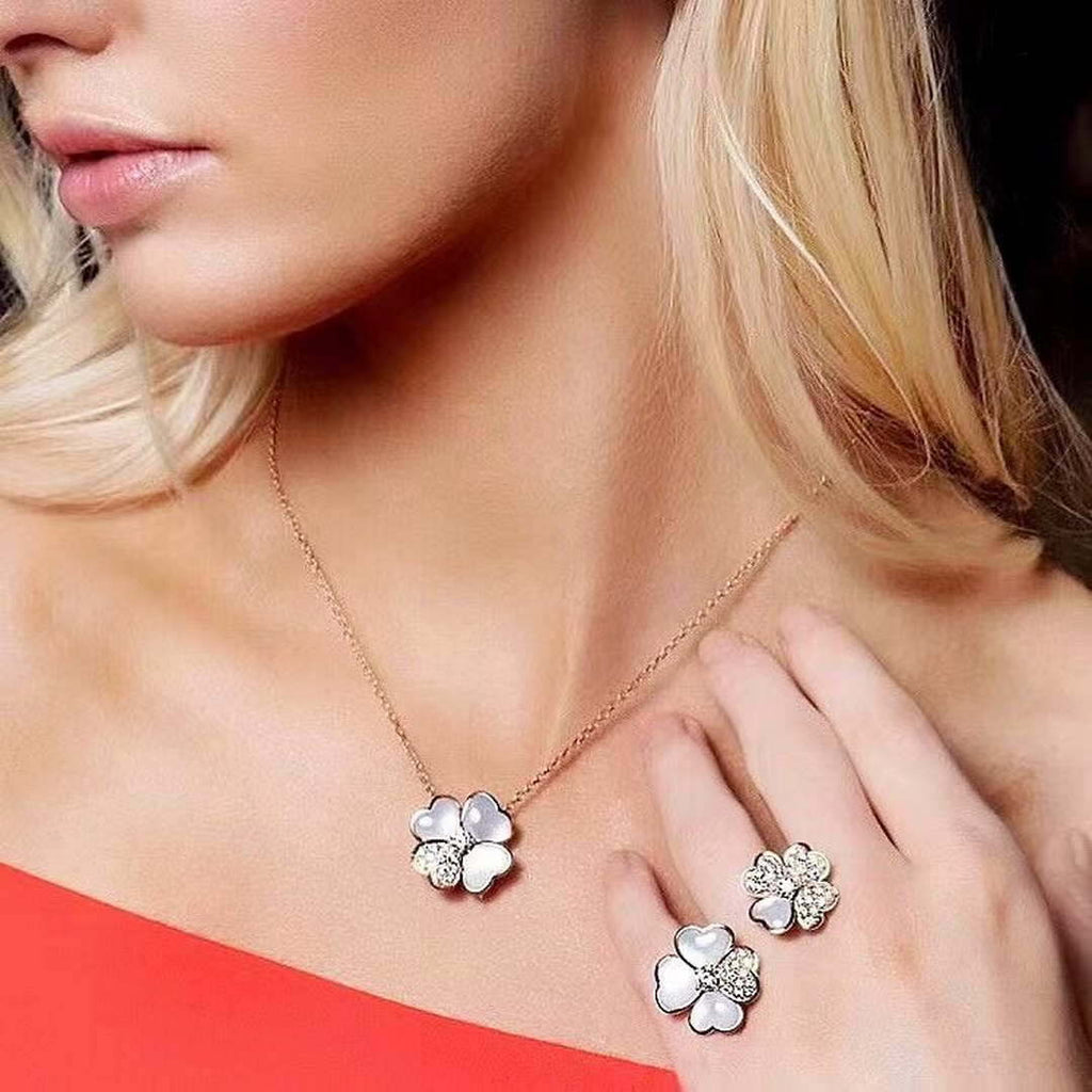Van Cleef Arpels VCARO8FO00 Necklace Sweet Alhambra Pendant Rose Gold V80993