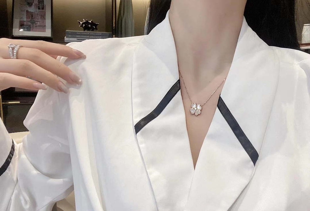 Van Cleef Arpels VCARO8FO00 Necklace Sweet Alhambra Pendant Rose Gold V80991
