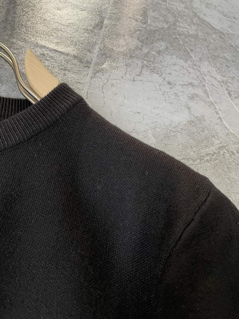 Versace 1007981 Men's Clothing Medusa Logo Sweater V77573