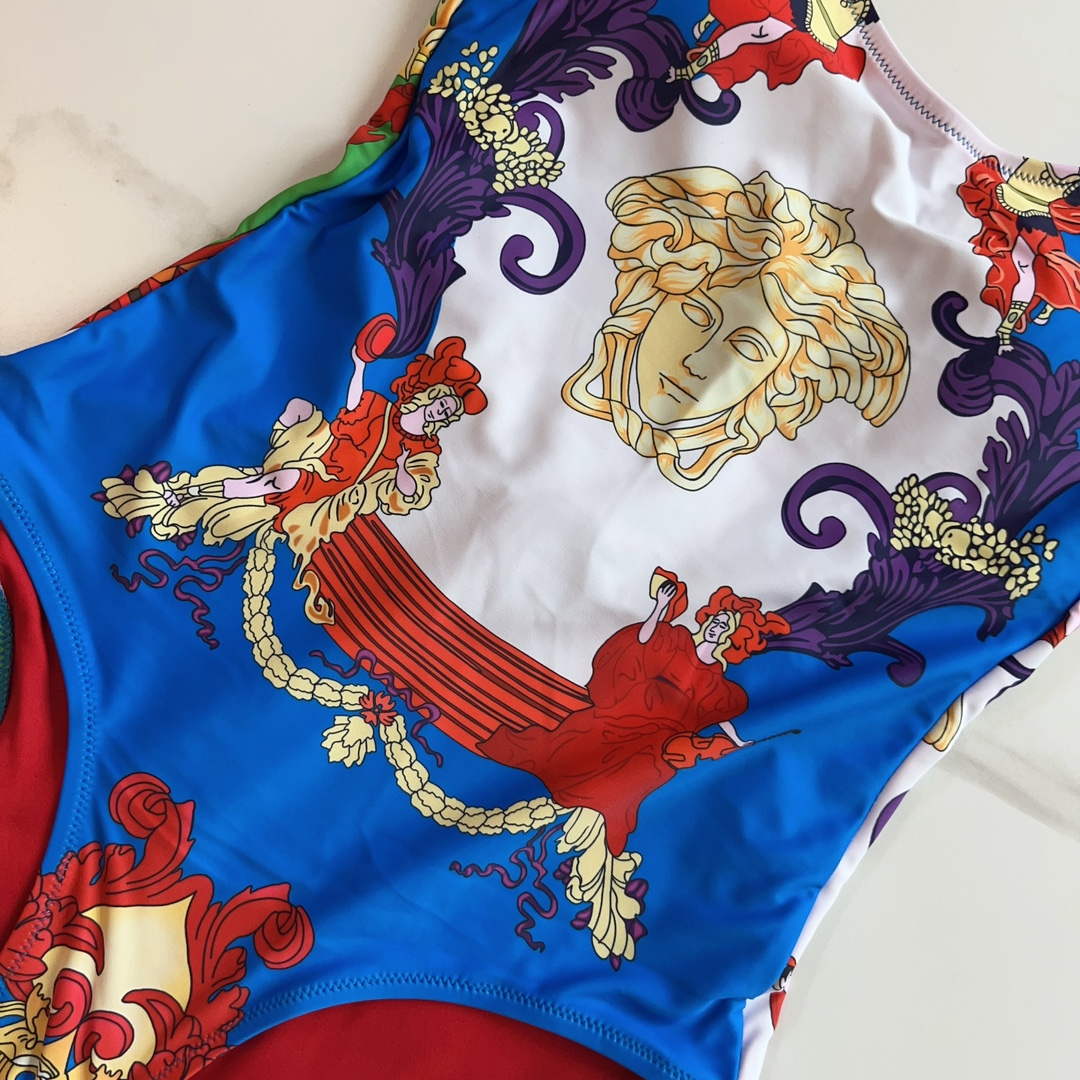 Versace ABD01094 Women's Fashion Swimsuit Bikini V34895
