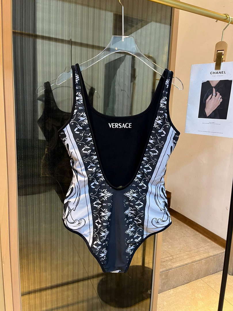 Versace ABD01094 Women's Fashion Swimsuit Bikini V34896