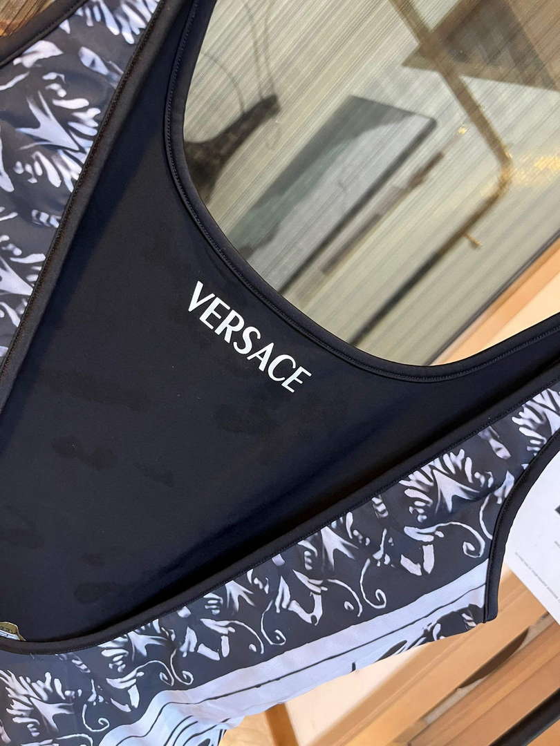 Versace ABD01094 Women's Fashion Swimsuit Bikini V34896
