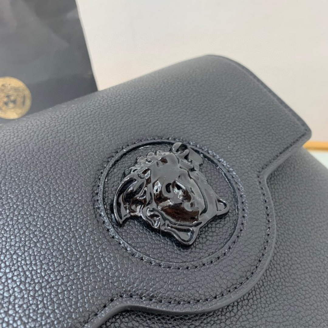 Versace DBFI067 La Medusa Small Handbag 1067 Black