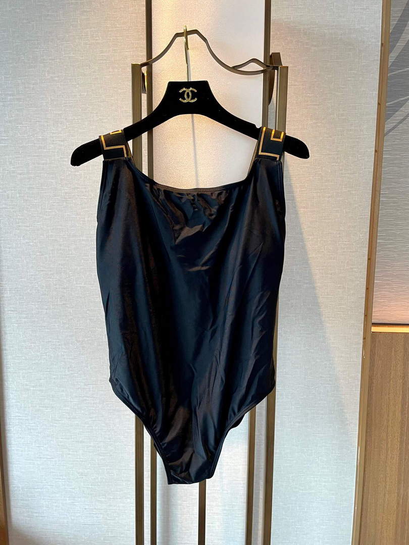 Versace Greca Border One-Piece Swimsuit  ABD01098