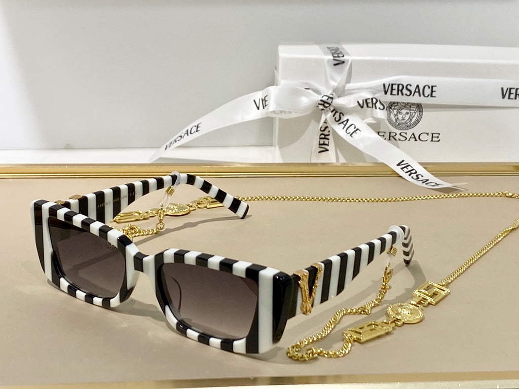Versace Sunglasses Fashion Versace Sports Leisure Sunglasses V80012 - Default Title - View 1