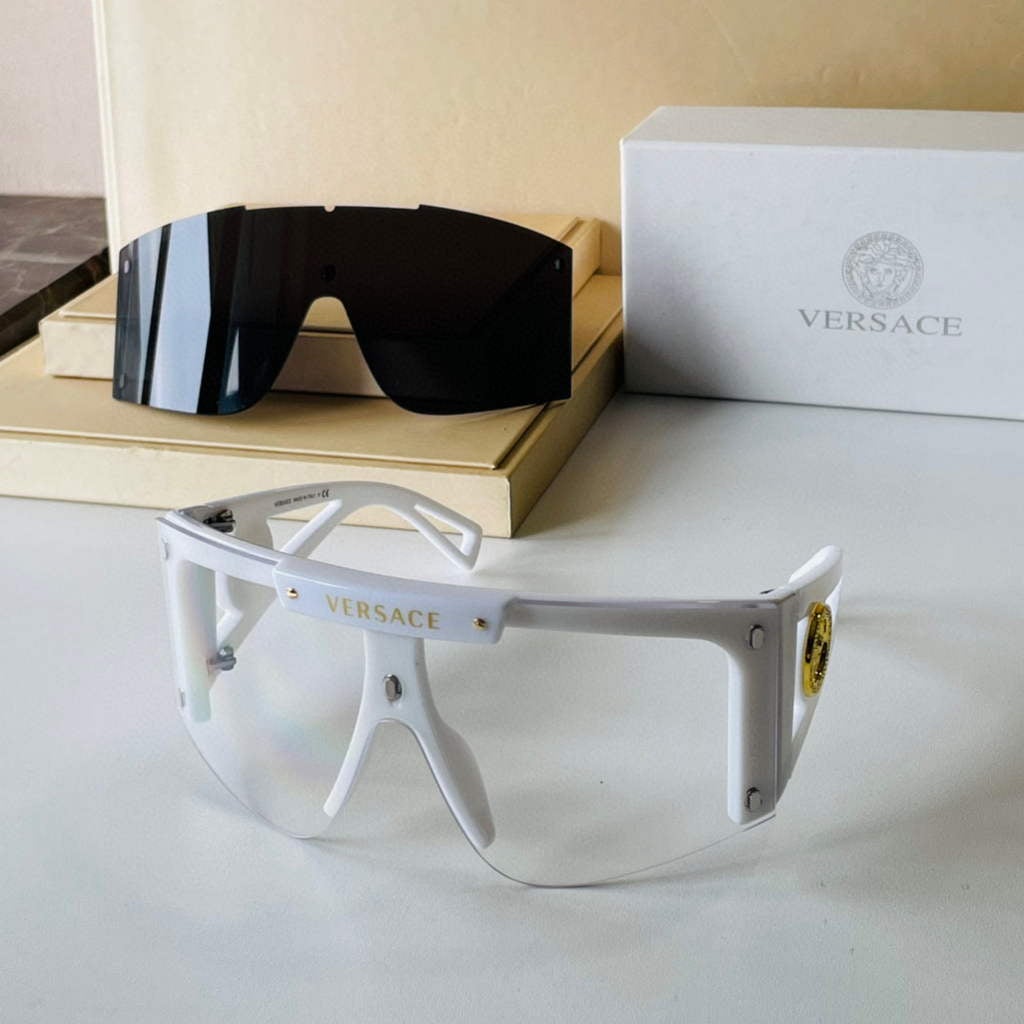 Versace Sunglasses Fashion Versace Sports Leisure Sunglasses V80028 - Default Title - View 1