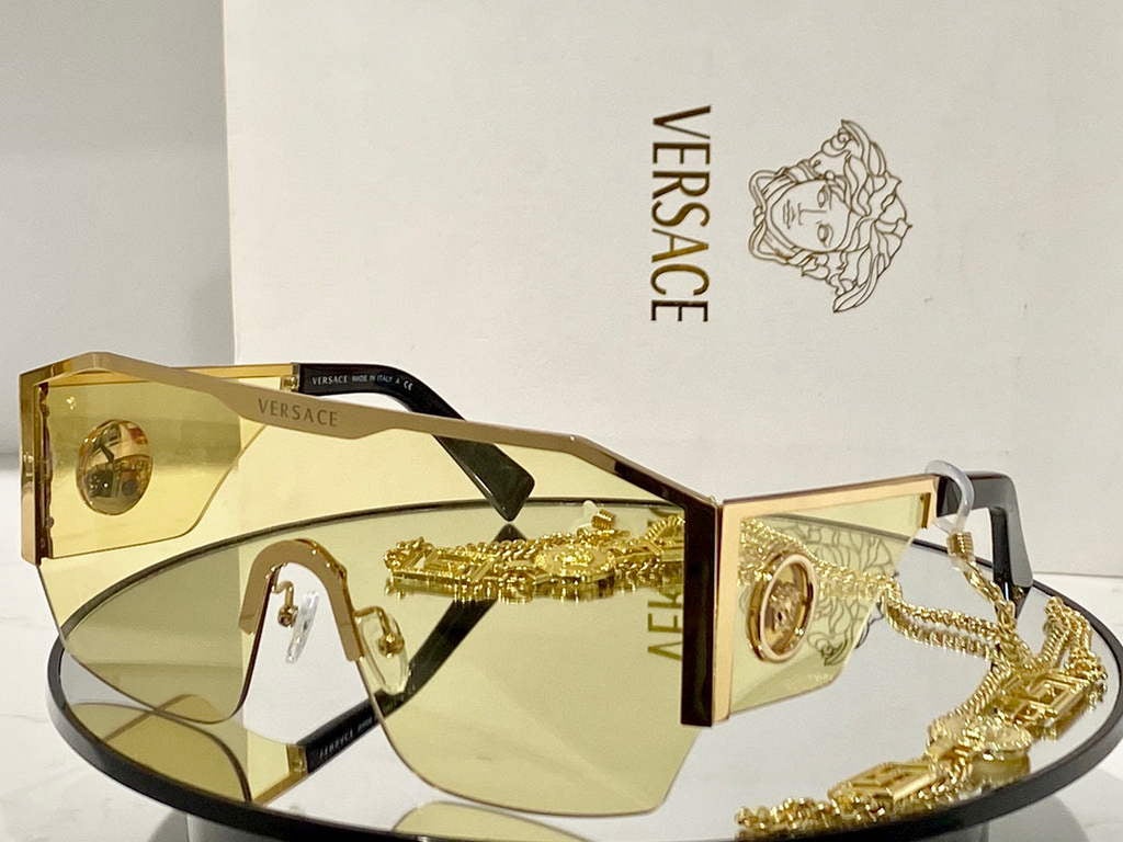 Versace Sunglasses Fashion Versace Sports Leisure Sunglasses V80052 - Default Title - View 1