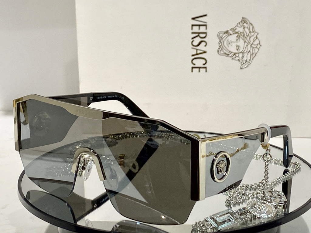 Versace Sunglasses Fashion Versace Sports Leisure Sunglasses V80056 - Default Title - View 1