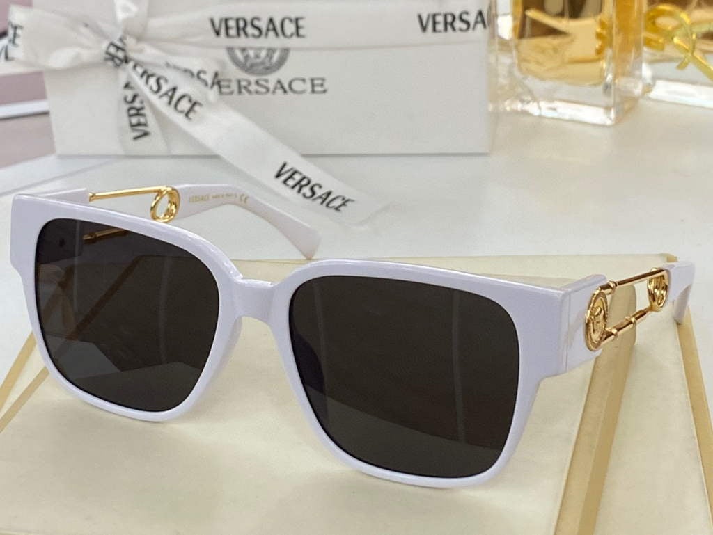 Versace Sunglasses Fashion Versace Sports Leisure Sunglasses V80085 - Default Title - View 1