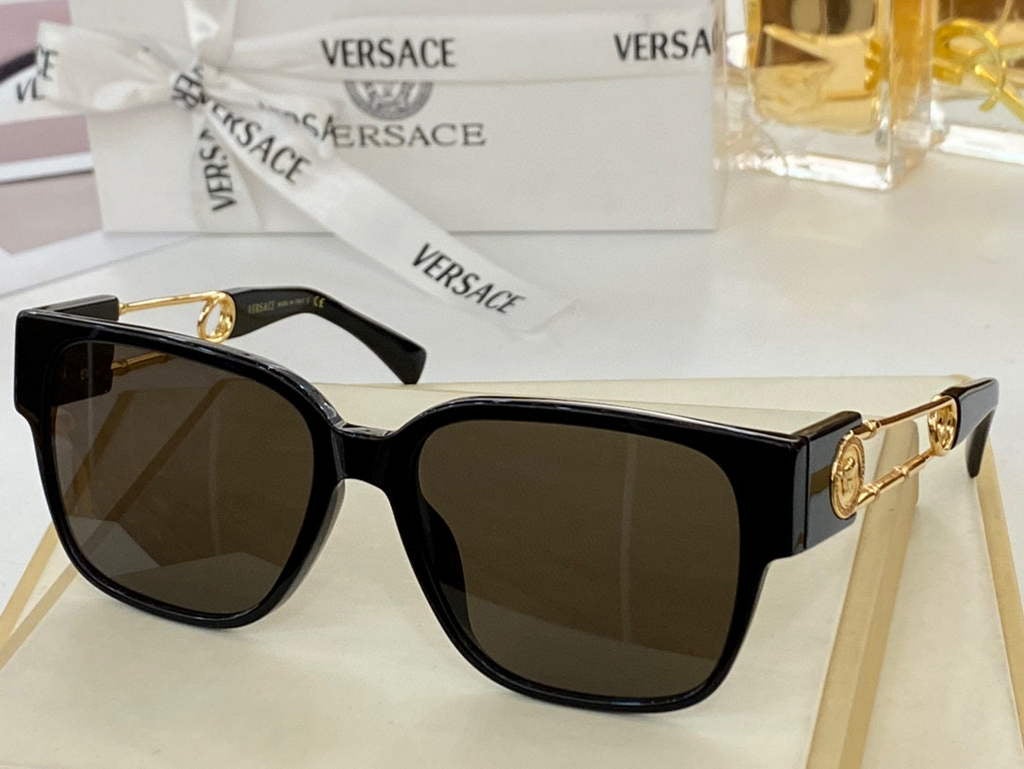 Versace Sunglasses Fashion Versace Sports Leisure Sunglasses V80086 - Default Title - View 1