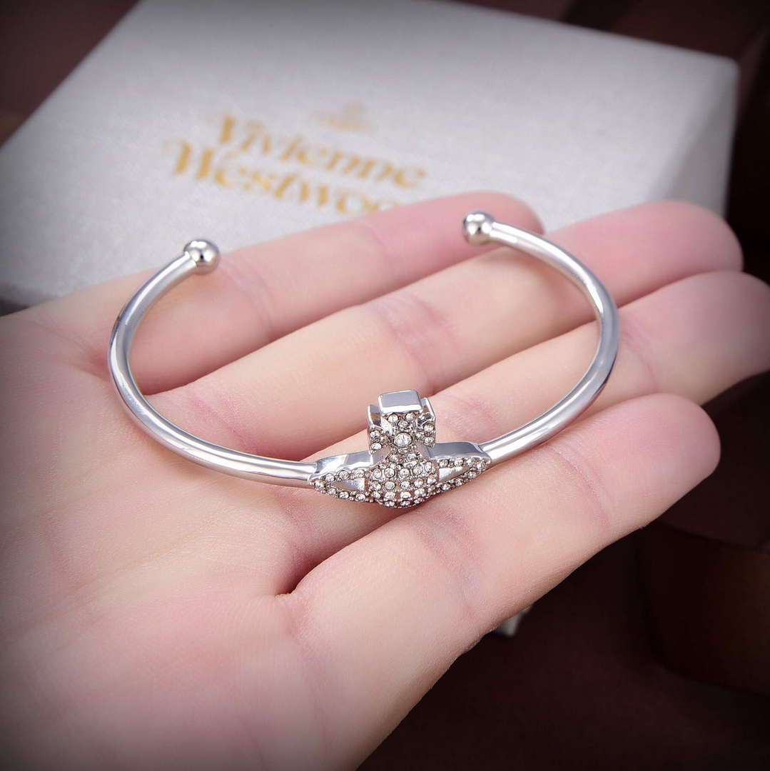 Vivienne Westwood Bracelet Fashion Designer Jewelry V805082