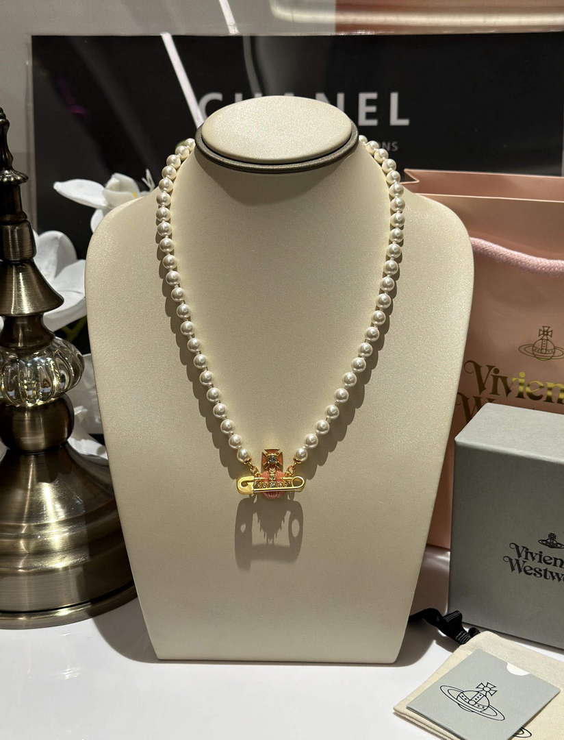 Vivienne Westwood Necklace Fashion Designer Jewelry V805062