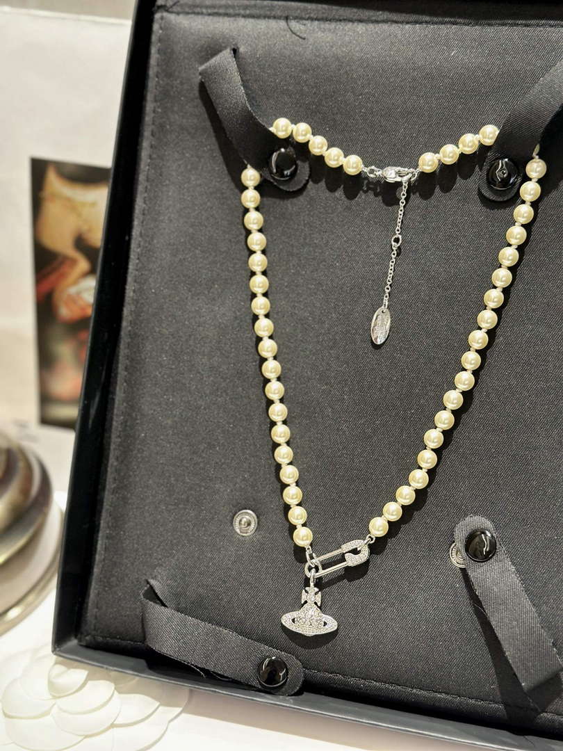 Vivienne Westwood Necklace Fashion Designer Jewelry V805070