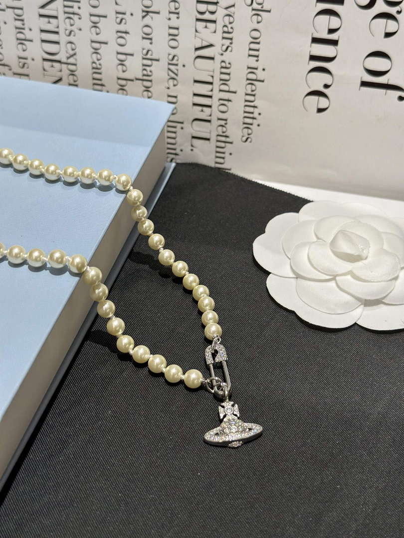 Vivienne Westwood Necklace Fashion Designer Jewelry V805070