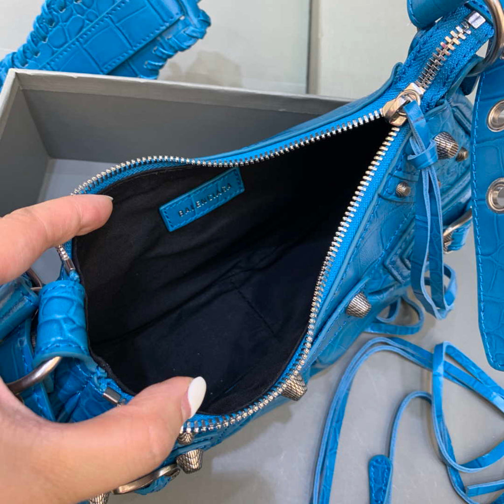 Balenciaga 700940210 Women's Neo Cagole XS Handbag in Crocodile Embossed Blue